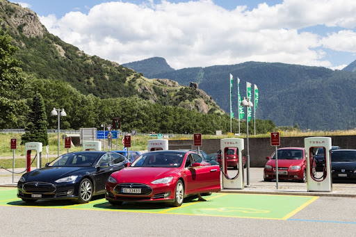 Installing a Vehicle Charging Station at Your Business