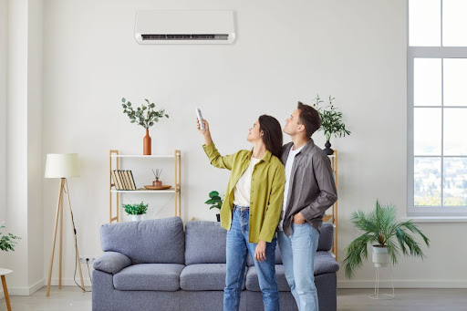 What Does It Mean If My Lights Flicker When the AC Turns On?